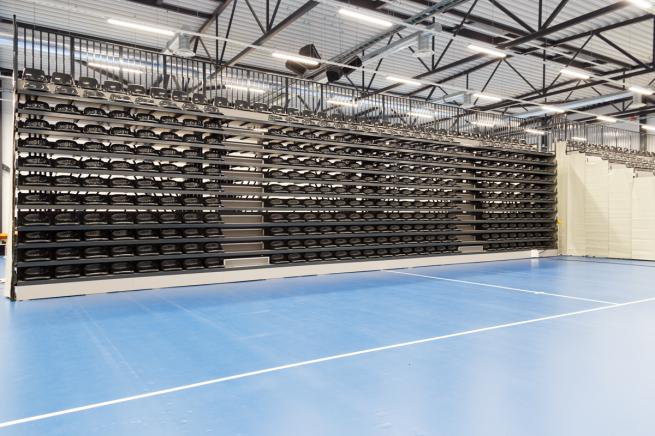 AUSZIEHBARE PODESTE – TELESKOPTRIBÜNE (2)