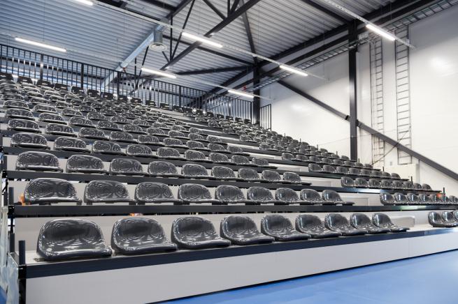 AUSZIEHBARE PODESTE – TELESKOPTRIBÜNE (3)