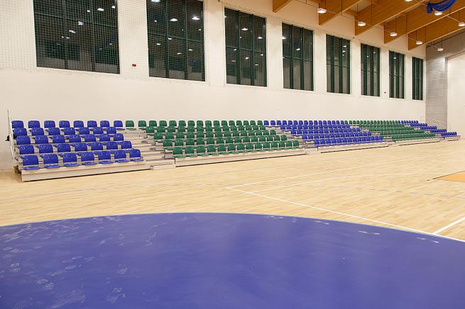 AUSZIEHBARE PODESTE – TELESKOPTRIBÜNE (2)