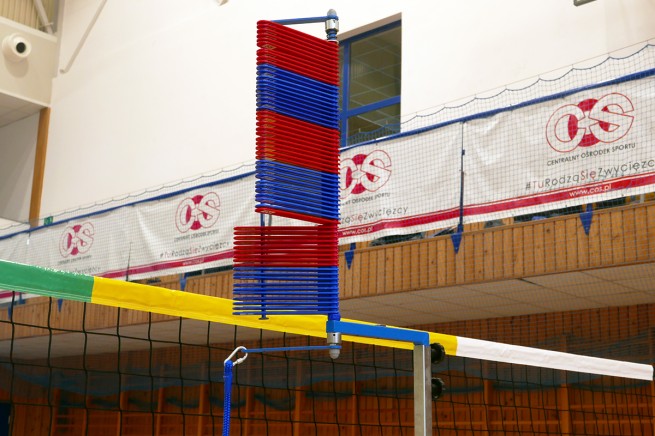 Przyrząd do pomiaru skoku dosiężnego z podstawą (2)